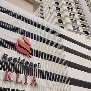 Apartment At Klia Sepang Nilai Exterior photo