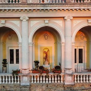 Bed and Breakfast Antica Loggia Vibo Valentia Exterior photo