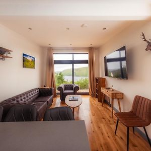 Luxury Cottage With Stunning Views - By Fairy Pools 5 Carbost  Exterior photo