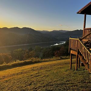 Villa Riverbend Retreat New Tazewell Exterior photo