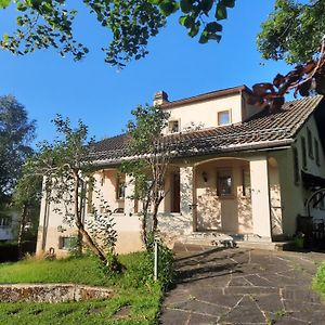 Bed and Breakfast Pepper House La Chaux De Fonds Exterior photo