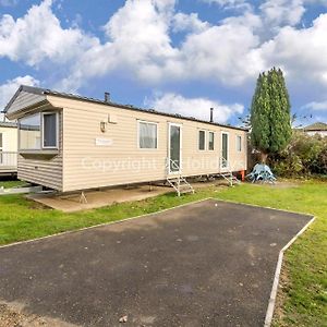 Hotel 8 Berth Spacious Dog Friendly Caravan, Near Great Yarmouth In Norfolk Ref 10004G Belton with Browston Exterior photo