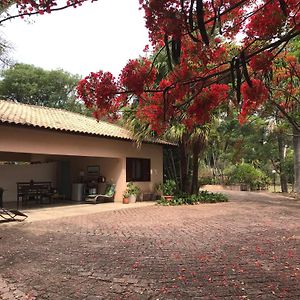 Hotel Loft Em Chacara Espirito Santo Espirito Santo do Pinhal Exterior photo