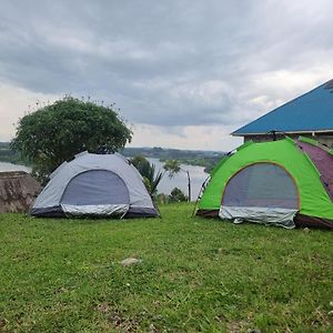 Ferienwohnung Sakalaka Fort Portal Exterior photo