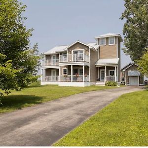 Villa Long Point Lake House Port Rowan Exterior photo