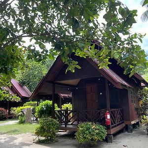 Hotel The Reef Chalet - Perhentian Besar Kampong Pasir Hantu Exterior photo