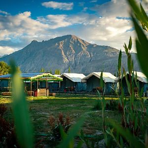 Bed and Breakfast Green Throne Camp Leh Exterior photo