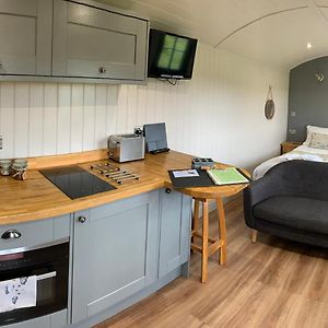 Villa Springwood Shepherd Huts Glamping York Exterior photo