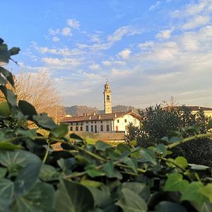 Villa Il Piazzolo, Un Angolo Di Storia Carobbio degli Angeli Exterior photo