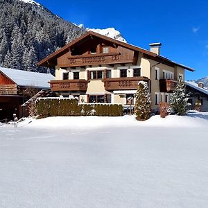 Ferienwohnung Haus Bergfreund St. Leonhard im Pitztal Exterior photo