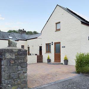 Gardeners Lodge Pembroke Exterior photo