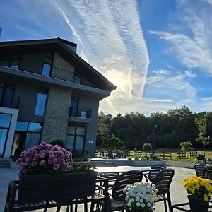 Hotel Toska Farm Meci Exterior photo