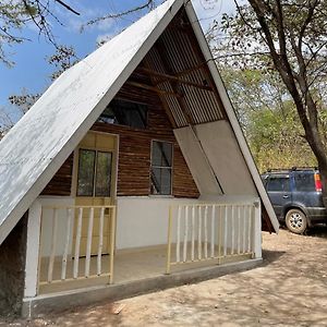 Hotel Akamba Cultural Center And Museum Emali Exterior photo