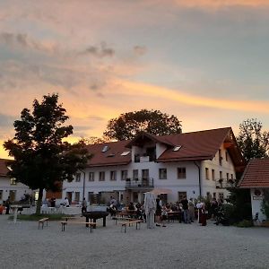 Hotel Stangl-Hof Forstinning Exterior photo