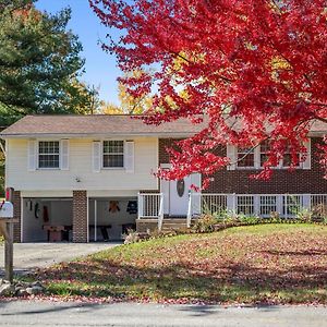 Modern And Accessible 5 Bedroom Home In Cranberry, Pittsburg With Game Room Cranberry Township Exterior photo