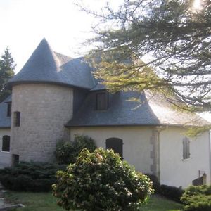 Villa Maison De Caractere Renove Pour 15 Personnes Ussel  Exterior photo