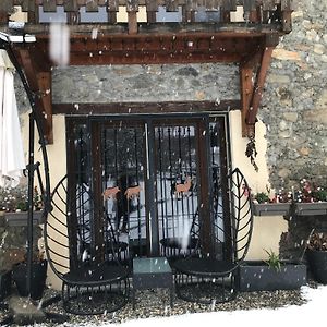 Bed and Breakfast Au Sommet Des Narcisses Albiez-Montrond Exterior photo