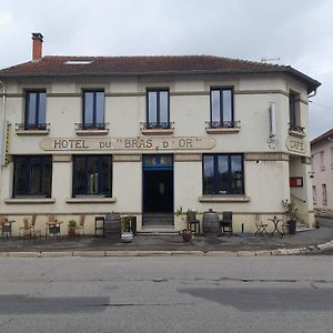 Hotel Le Bras D'Or Varennes-en-Argonne Exterior photo