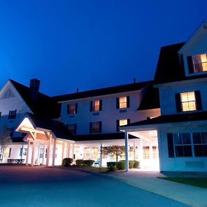 Hotel Courtyard Middlebury Exterior photo