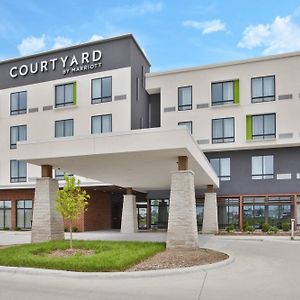 Hotel Courtyard By Marriott St. Joseph-Benton Harbor Exterior photo