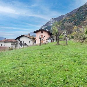 Villa Incantevole Casa In Montagna Campi  Exterior photo