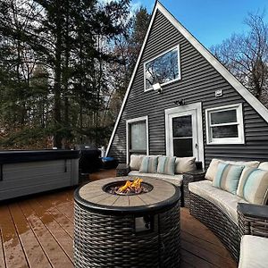 Villa New! Cozy & Modern A-Frame In The Woods W/Hot Tub Tamworth Exterior photo