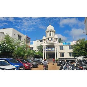 Hotel Amoggh Palace, Mysuru Exterior photo