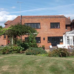 Bed and Breakfast Pinkneys Court Mews Maidenhead Exterior photo