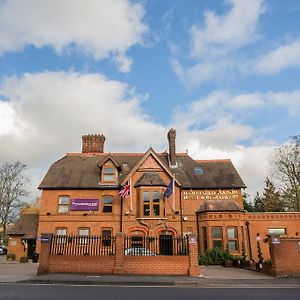 Harefield Manor Hotel Romford Exterior photo