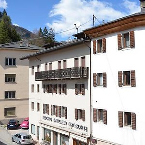 Albergo Cavallino Pieve di Cadore Exterior photo