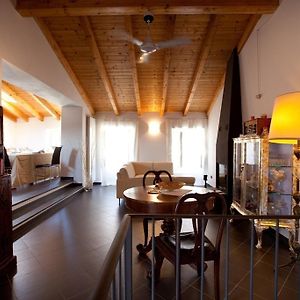 Bed and Breakfast La Luna Nel Borgo Brugnato Exterior photo