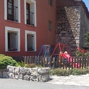 Gasthaus El Cauce San Medel Exterior photo