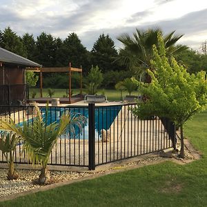 Villa Serenity Narre Warren North Exterior photo