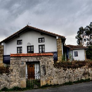 Gasthaus Casa Rural Ortulane Urduliz Exterior photo