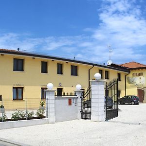 Ferienwohnung Agriturismo Ai Laghi Pocenia Exterior photo