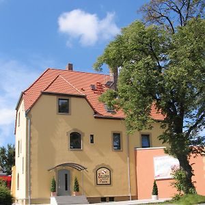 Hotel Zellers Pension Markt Erlbach Exterior photo