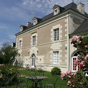 Bed and Breakfast Le Clos De Ligré Exterior photo