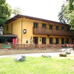 Hotel Penzion Pohoda Luleč Exterior photo