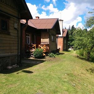 Hotel Viesu Nams Vilhelmine Līgatne Exterior photo