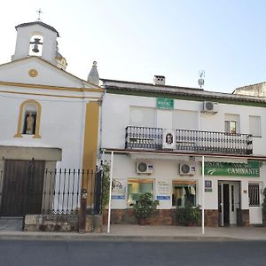 Hotel Hostal Via Del Caminante Madrigalejo Exterior photo