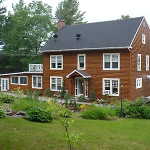 Hotel Auberge La Bonne Mine Thetford Mines Exterior photo