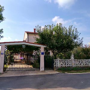 Apartment Gracijana Poreč Exterior photo