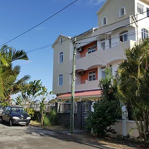 Ferienwohnung The Impala Mauritius Trou aux Biches Exterior photo