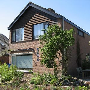 Bed and Breakfast De Mozaiektegel Uden Exterior photo