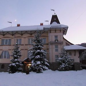 Hotel Perlyna Krasiyi Vyshka Exterior photo