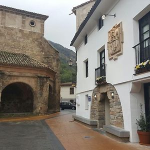 Hotel Casa Rural Las Pedrolas Arnedillo Exterior photo