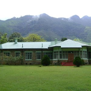 Ferienwohnung Morris Bungalow Passara Exterior photo