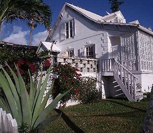 The Duck Inn Governors Harbour Exterior photo