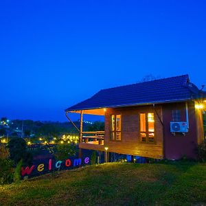 Hotel Tarahill Amphoe Khao Kho Exterior photo