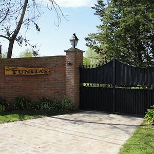 Villa Cabanas Tunita'S Coronel Suárez Exterior photo
